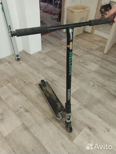 Трюковой самокат