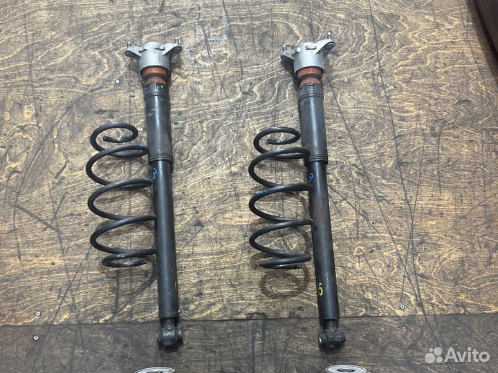 Комплект амортизаторов на Mersedes w176