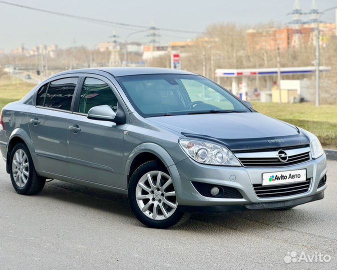 Opel Astra 1.6 МТ, 2012, 98 000 км