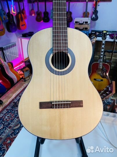 Гитара Flight 4/4 (Индонезия)