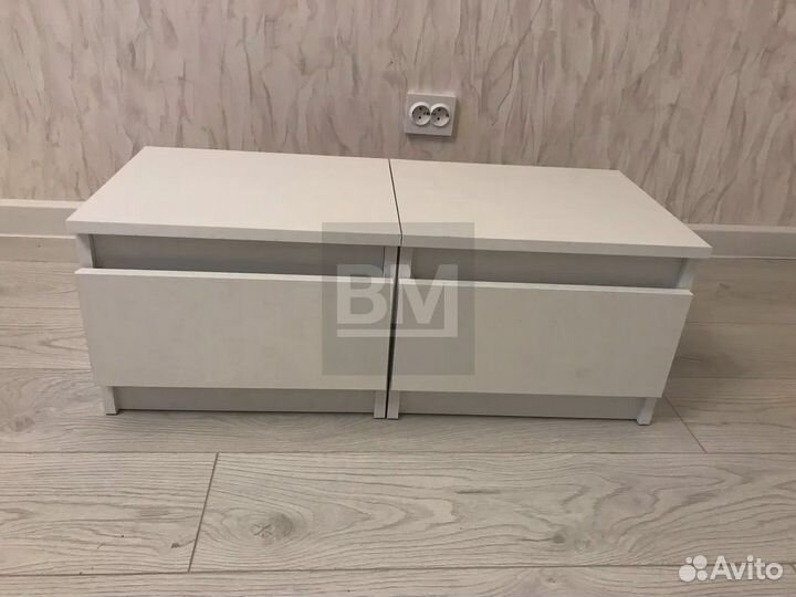 Тумба прикроватная, в наличии