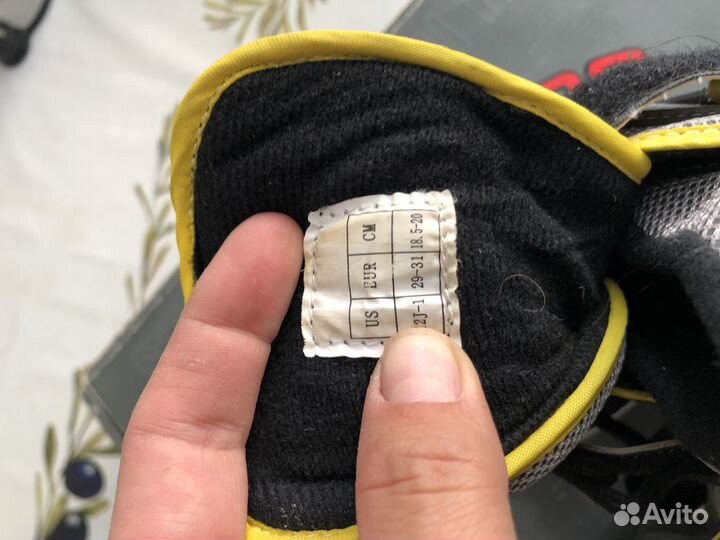 Роликовые коньки