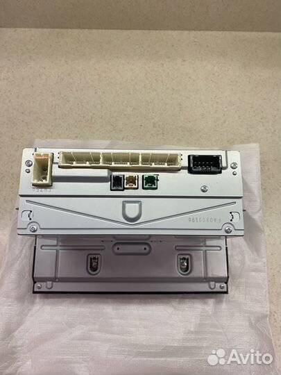 Штатная магнитола на Тойота Рав4 50