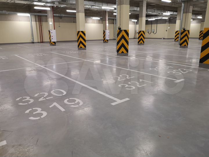 Машиноместо, 14 м²