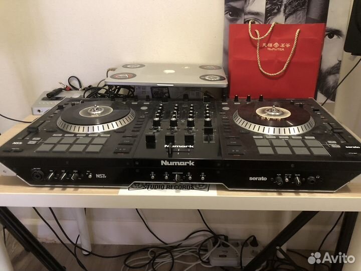 Dj контролер Numark NS7/2