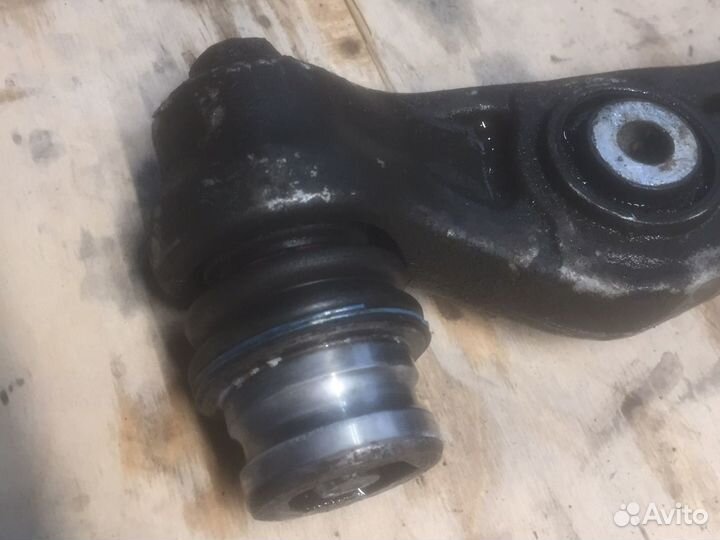 Рычаг передний нижний правый audi q5