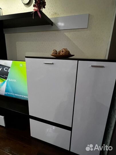 Стенка в гостиную бу