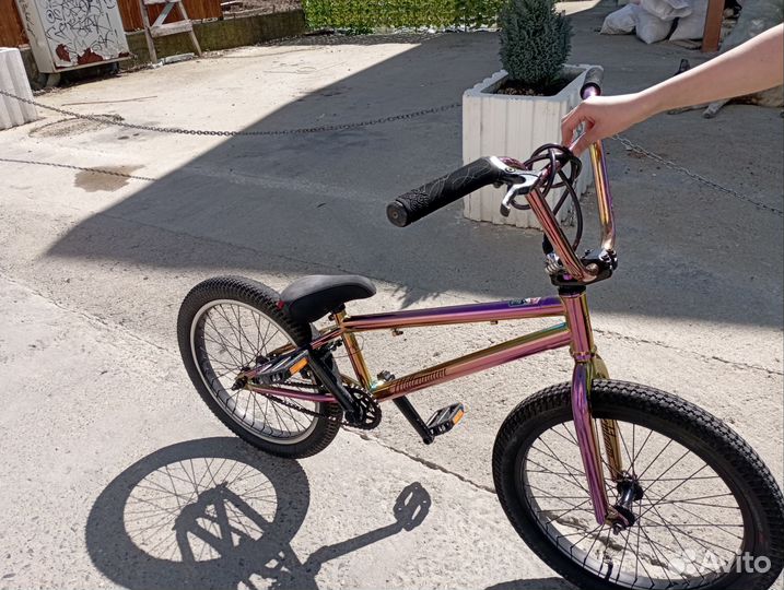 Трюковой велосипед BMX 