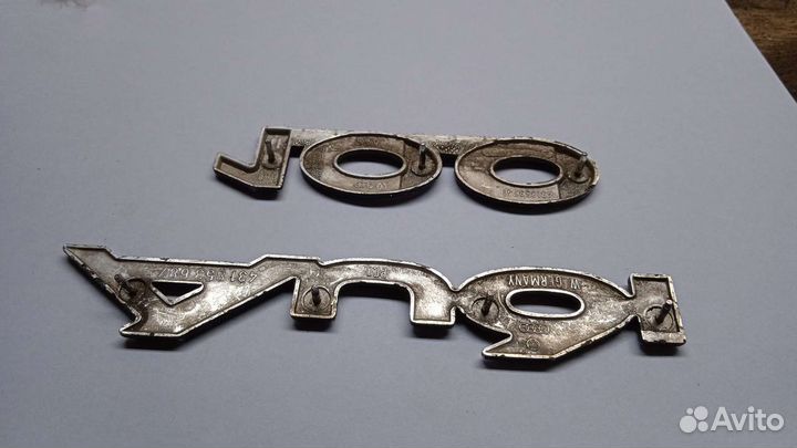 Шильда Audi 100 c2