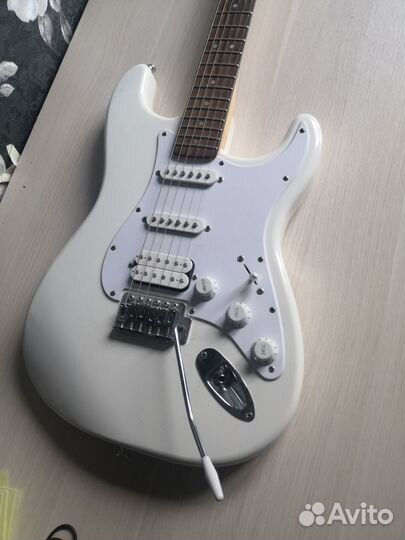 Электро гитара Square Bullet strat HSS tremolo