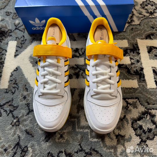 Adidas Forum low