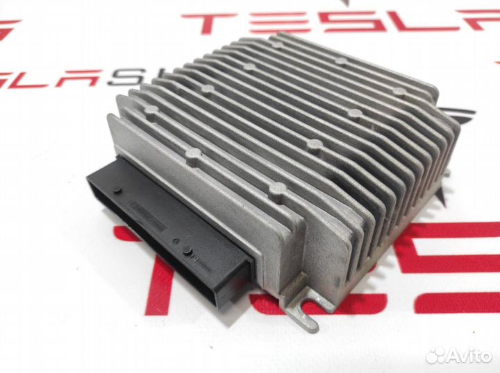 Усилитель аудио premium Tesla Model X 2019
