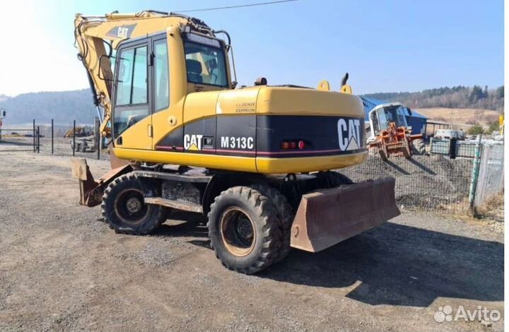 Требуется машинист экскаватора колесного