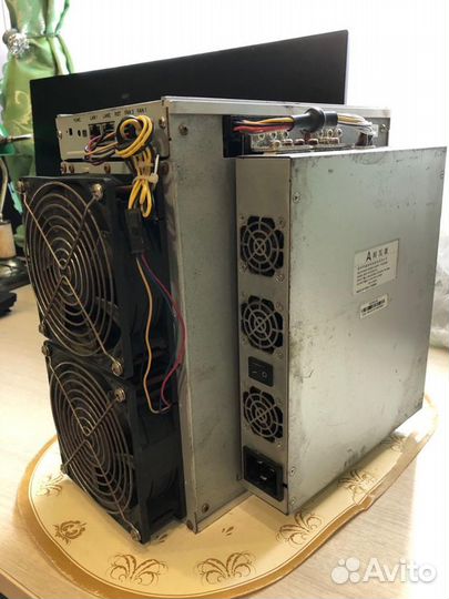 Продаю Майнер