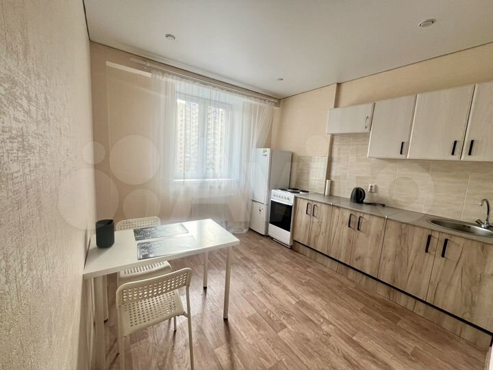 2-к. квартира, 65 м², 7/14 эт.