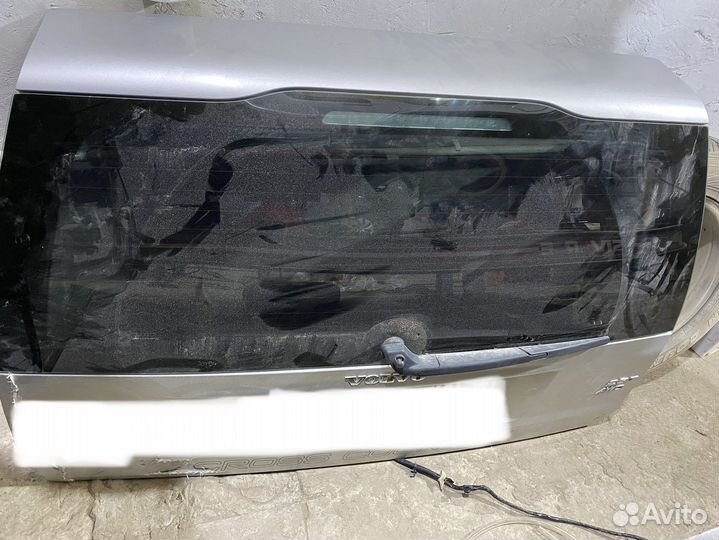 Заднее лобовое стекло на Volvo XC70