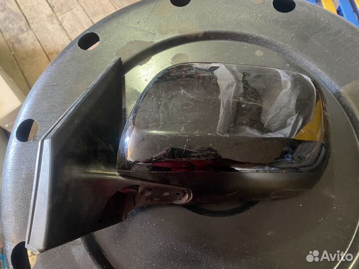 Зеркало заднего вида левое Land Cruizer 200