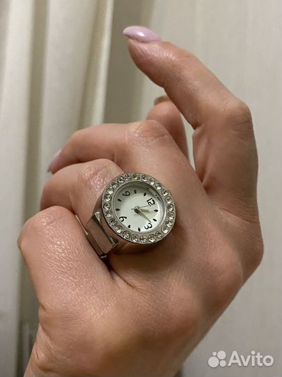 Кольцо- часы