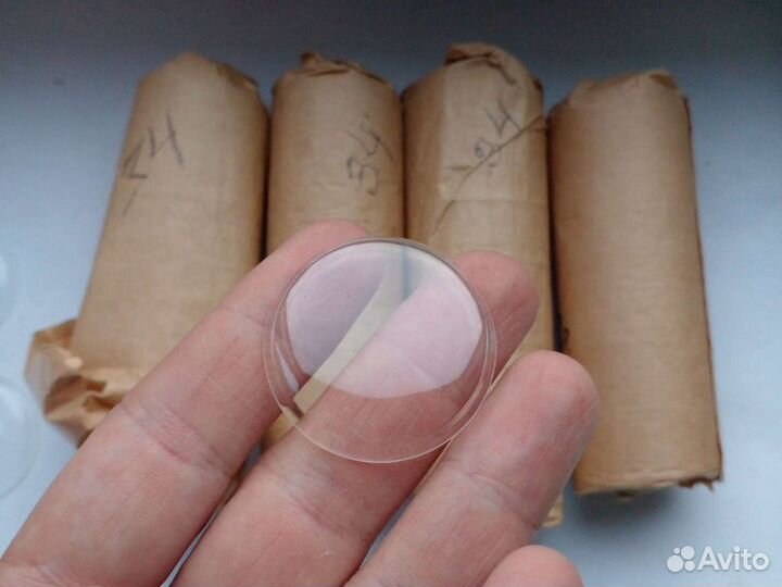 Часы ссср.стекла 34мм новые