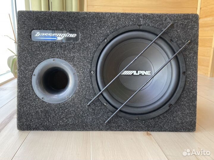 Сабвуфер Alpine SBS 1241RB