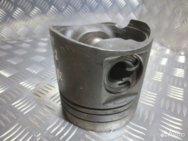 Поршень Mahle/knecht 128L75