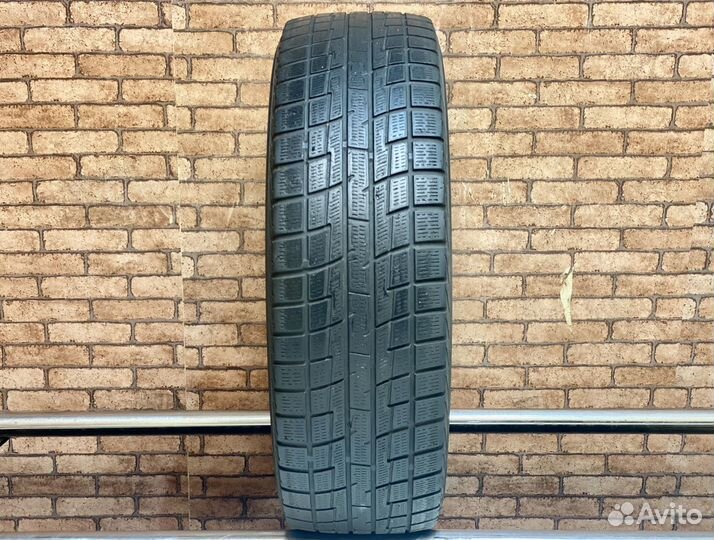 Yokohama Ice Guard IG30 205/65 R16