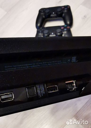 Sony PS4 Pro 1tb / прошитая 9.00 / идеал