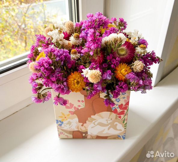 Букет из сухоцветов в подарочной коробке