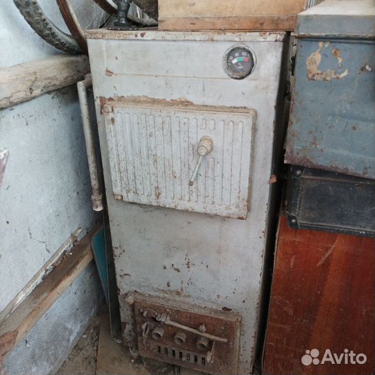 Газовый котел напольный чугунный бу