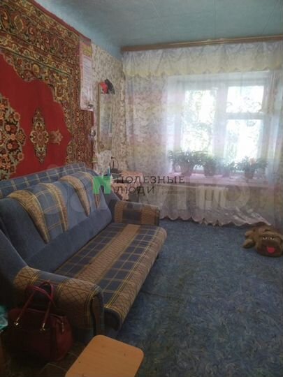 Комната 13 м² в 8-к., 4/4 эт.