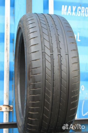 Goodyear EfficientGrip 235/45 R19 109W