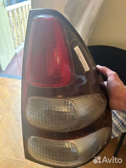 81551-60700 Toyota Фонарь задний правый toyota lan