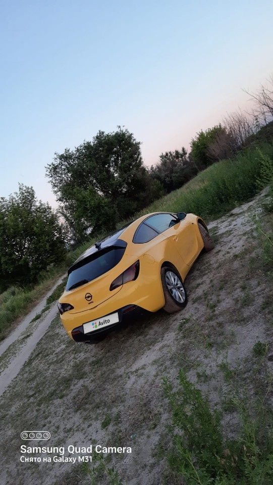 Opel Astra GTC: фото владельца