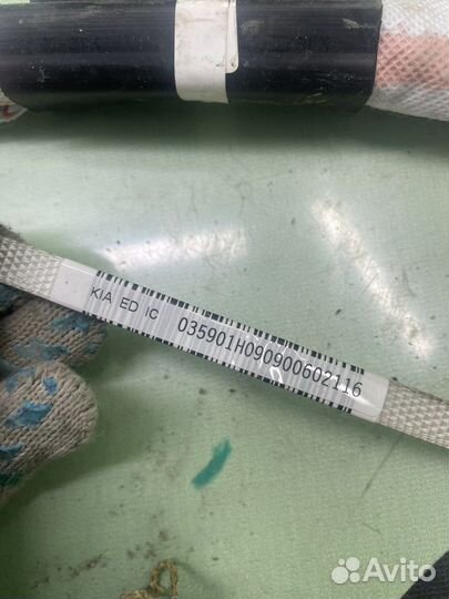 Шторка безопасности правая kia ceed ed
