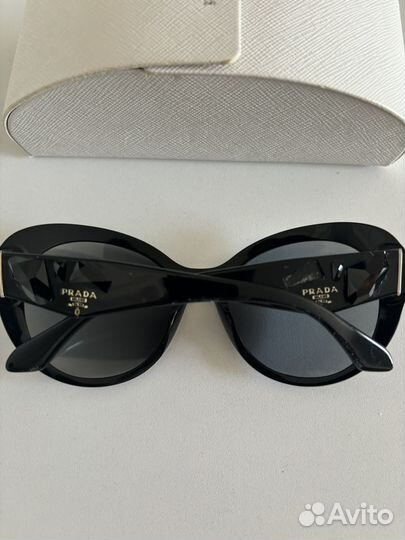 Очки Prada женские