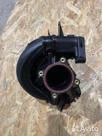 Mazda 3 BM Коллектор впускной 2.0 бензин