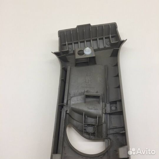 Обшивка/накладка стойки Toyota RAV4