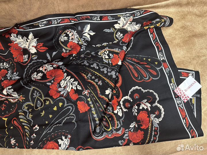 Платок Rosedena