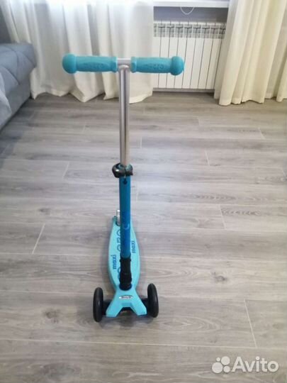 Самокат Micro Maxi Delux