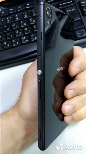 Телефон Sony Xperia Z3