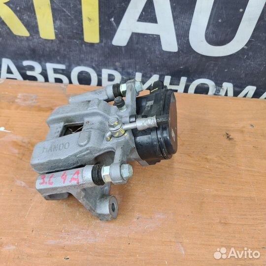 Суппорт тормозной задний левый Kia Mohave 2