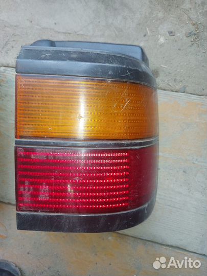 Фара задняя правая Volkswagen Passat B3 универсал