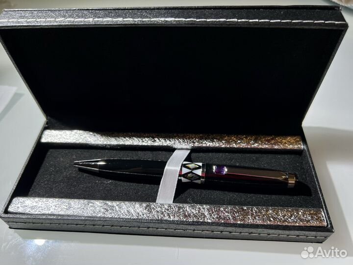 Ручка шариковая в подарочной упаковке