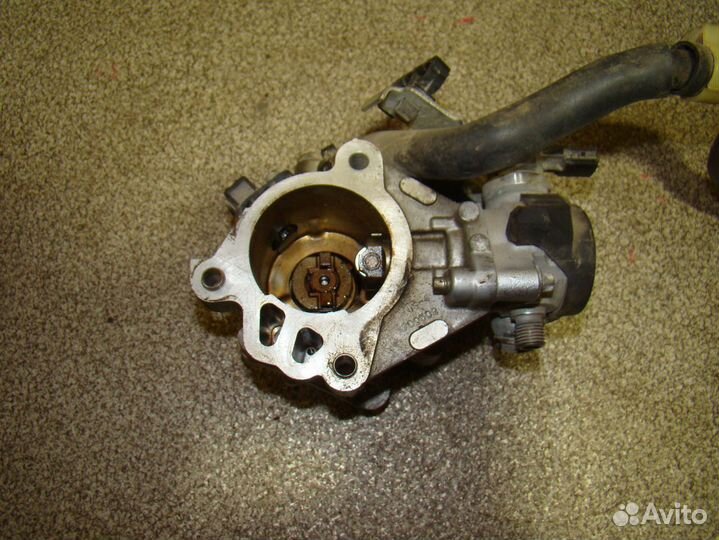 Насос вакуумный Mazda 3 (BM)