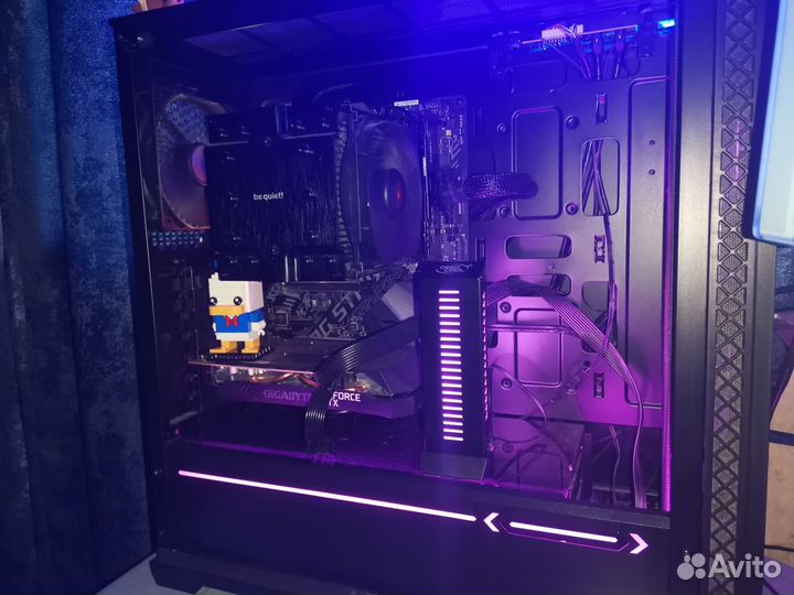 Продам игровую платформу