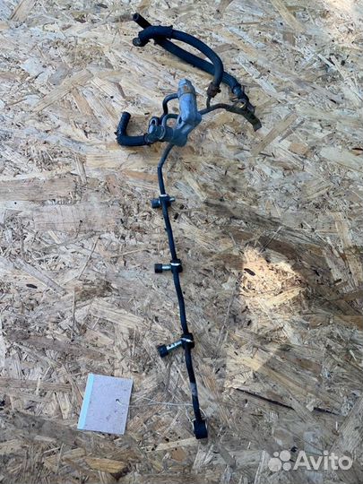 Трубка топливная обратная передняя Toyota Avensis