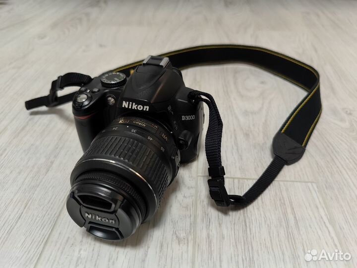 Nikon D3000 kit