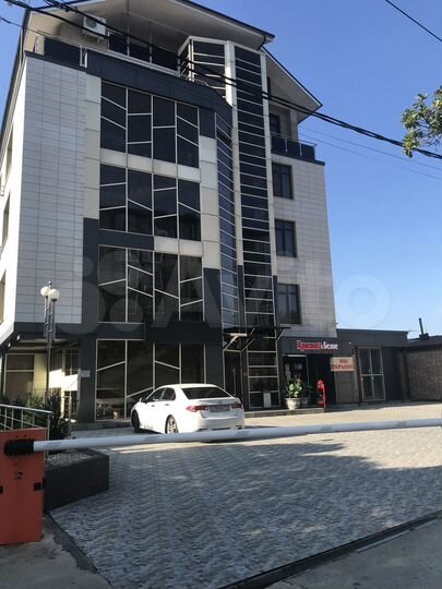 3-к. апартаменты, 119 м², 1/7 эт.