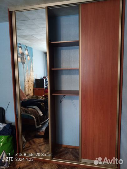 Шкаф купе с зеркалом бу