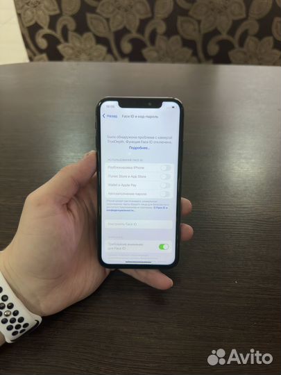iPhone X, 64 ГБ